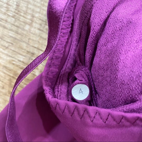 Lululemon Warrior Hot Tank Sz 4 Dewberry Raspberry - Picture 8 of 11